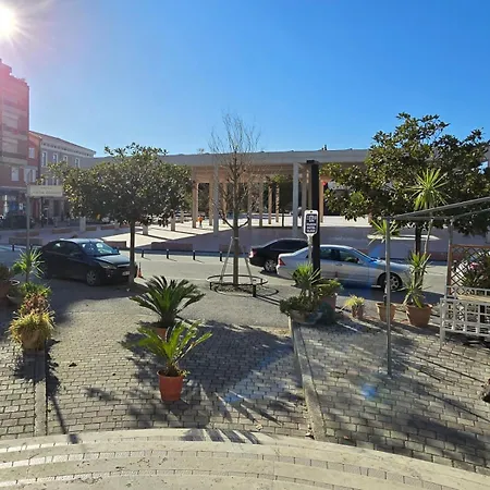 Hotel Vlora 酒店 3*