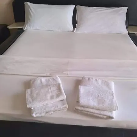 Hotel Vlora 3*