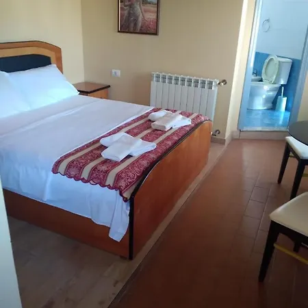 Hotel Vlora 3*